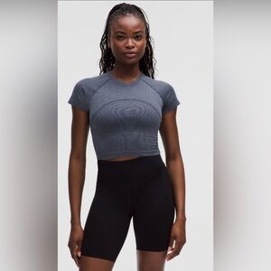 NWT Swiftly Tech Cropped Short sleeve 2.0 Sz.14